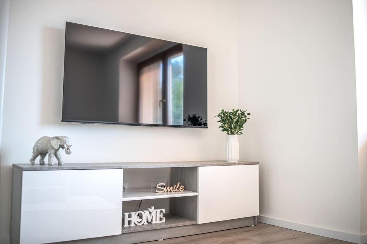 Nitra Castle Suite - Modern Elegance & Serenity 外观 照片